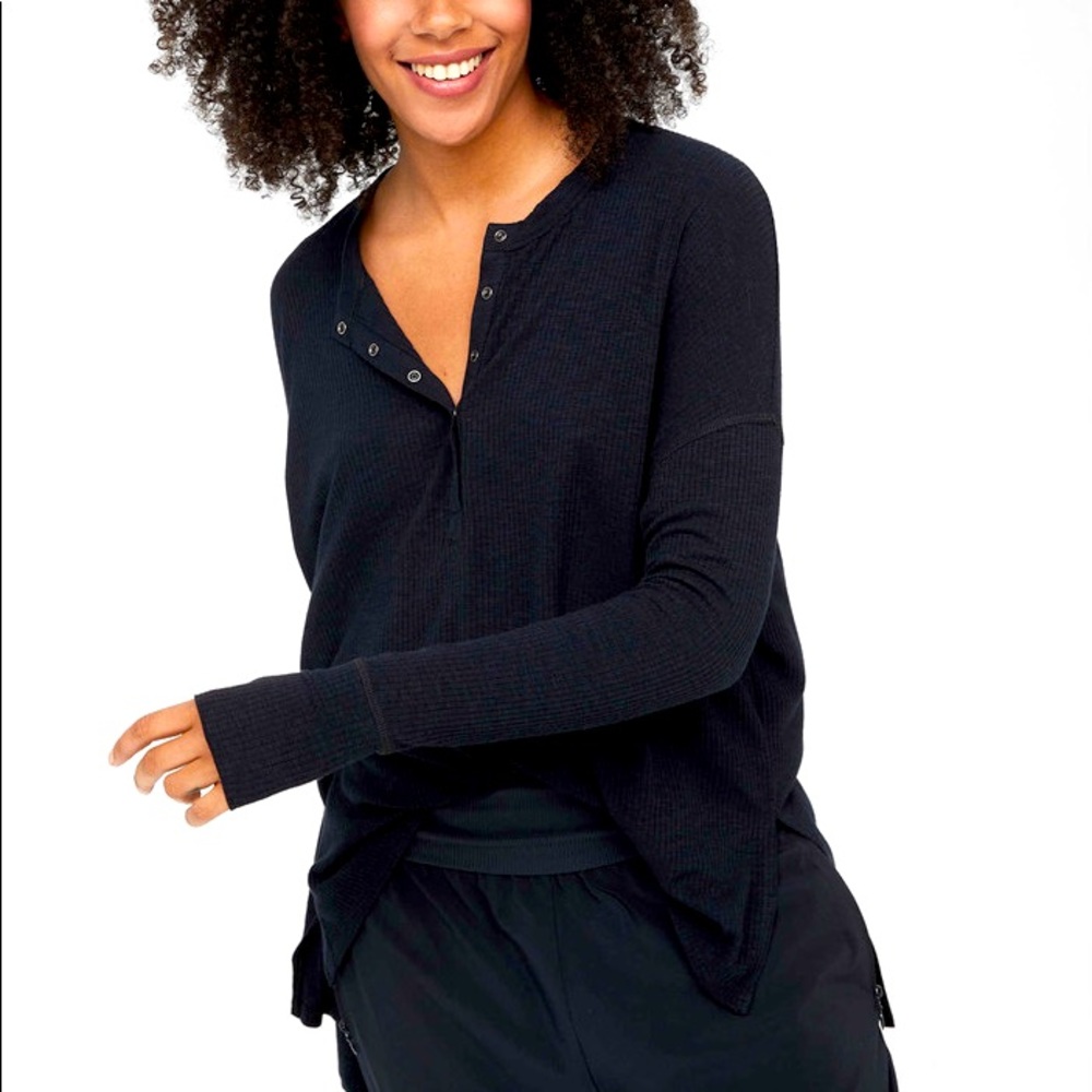 Aerie American Eagle Ribbed Henley Size M black